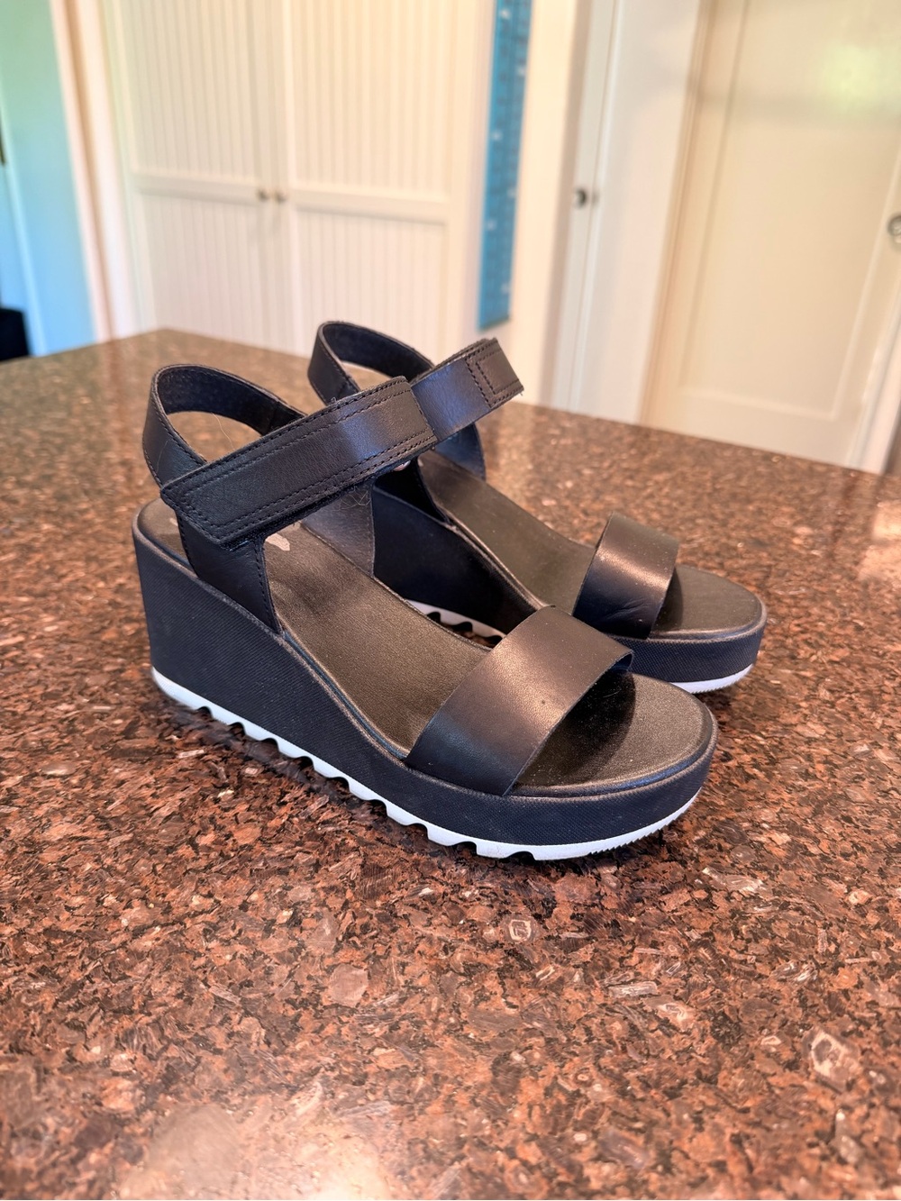 Sorel Black Platform Wedge Sandals with Ankle Strap — Worn Twice Only